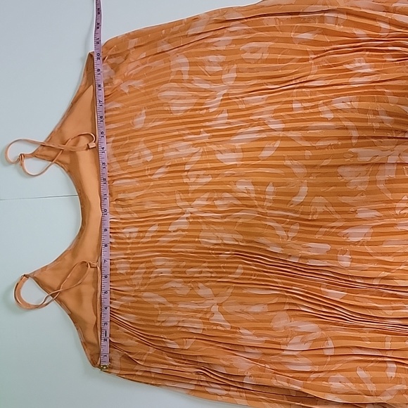 A NEW DAY JUNIOR ORANGE ACCORDION PLEATED DRESS/  XXL. - Picture 4 of 10